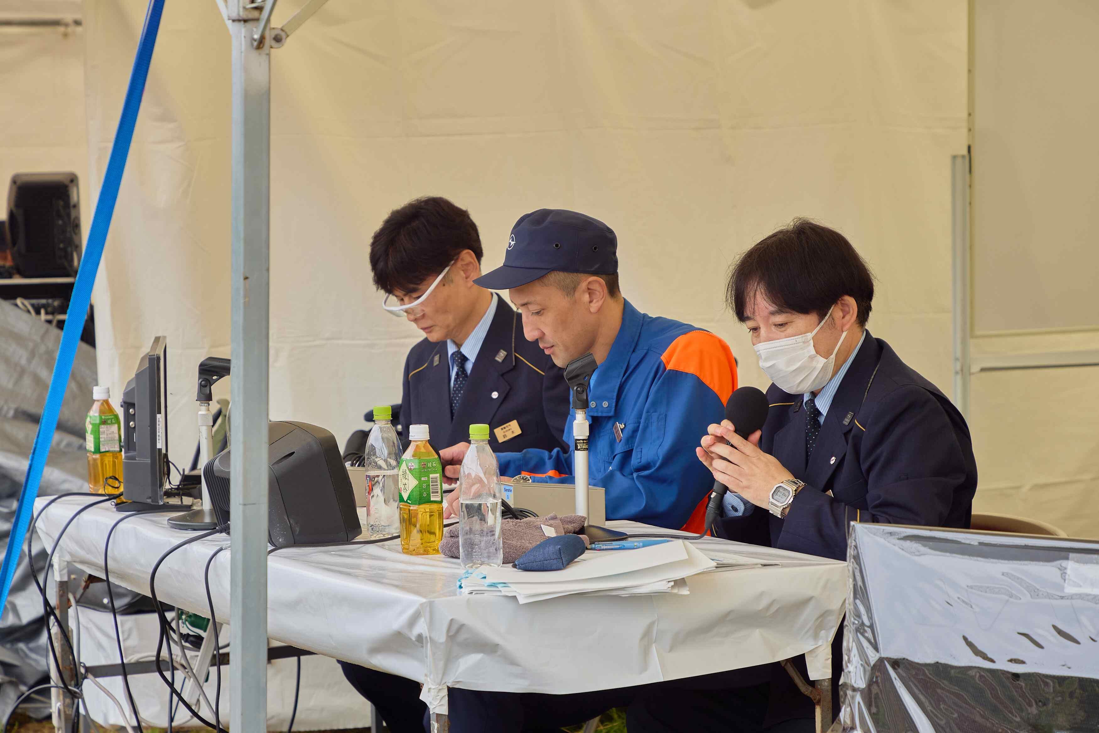 ⑫運輸司令による司令電話を用いた社内関係箇所への情報発信.jpg