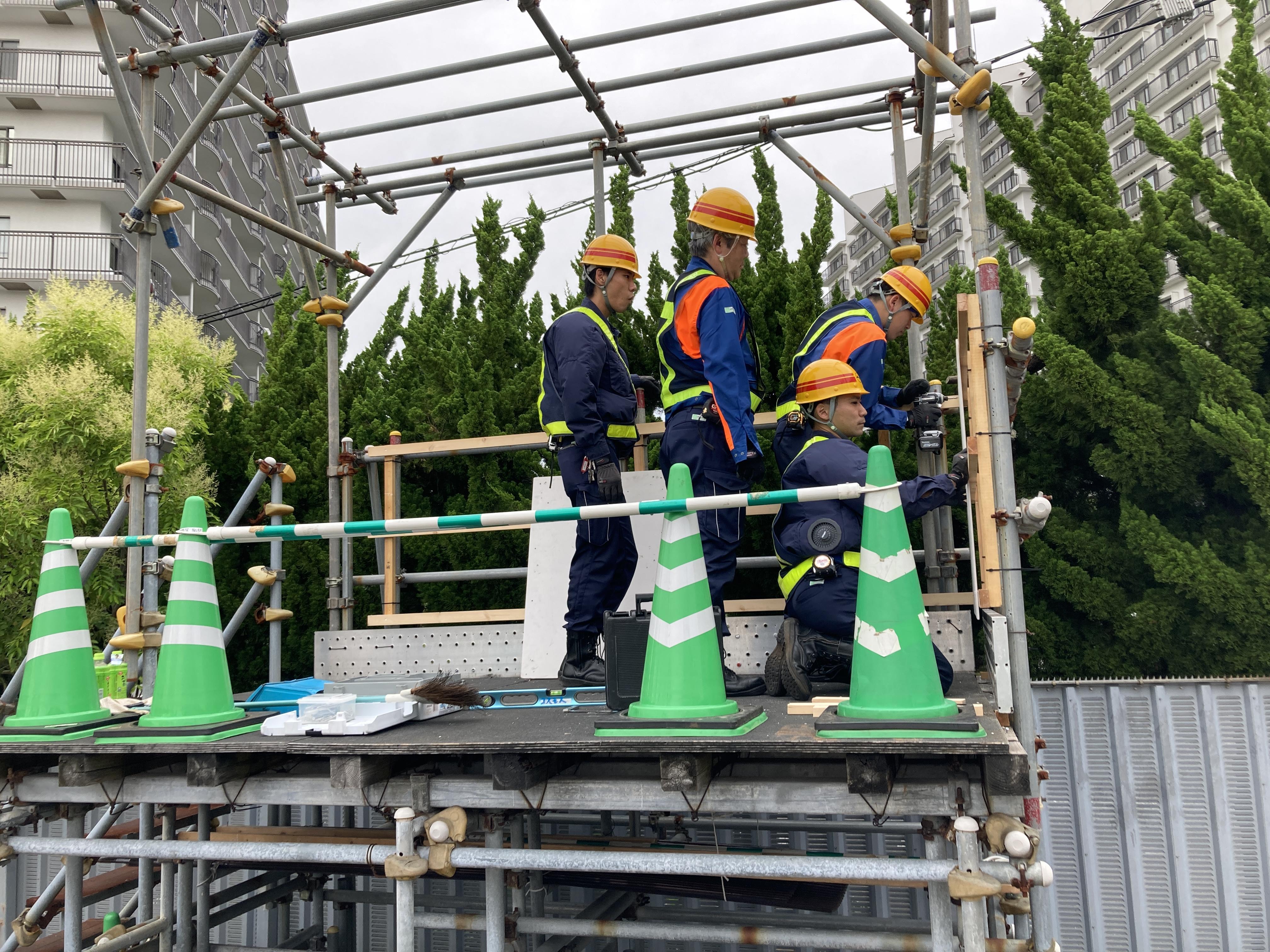 プラットホーム壁復旧.jpg
