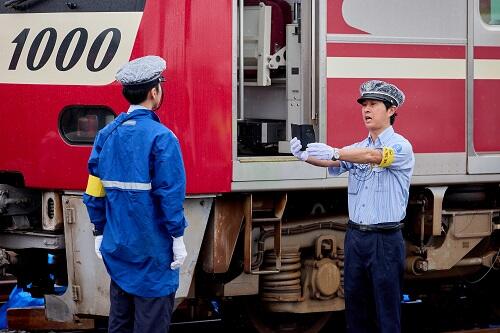 20_運転士と車掌の情報共有.jpg